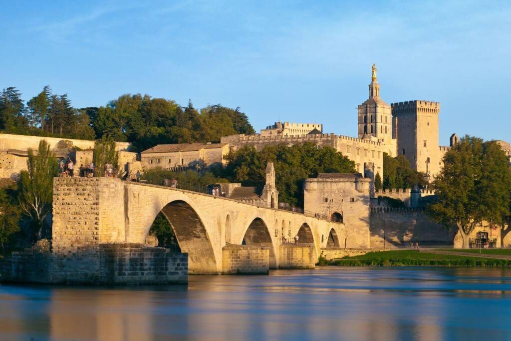 Camille - Charmant T2 Moderne Et Calme Châteaurenard Extérieur photo
